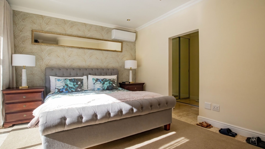 6 Bedroom Property for Sale in Newlands Western Cape